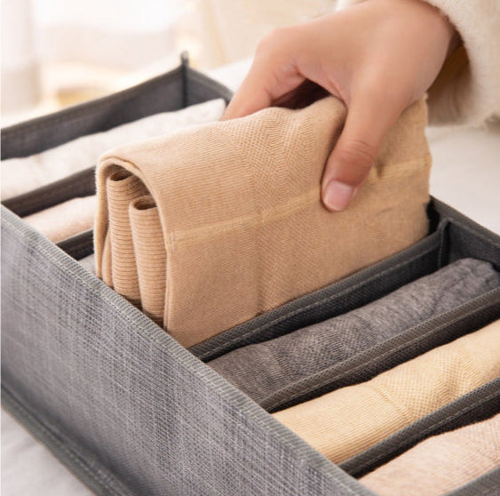 Organizador Inteligente de Roupas – Guarda-Roupa Sempre Organizado